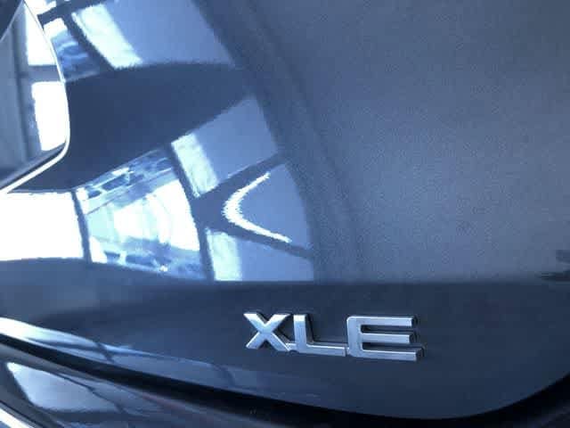 Thumbnail: 2023 Toyota Highlander - 16