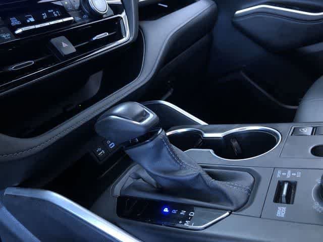 Thumbnail: 2025 Toyota Highlander - 29