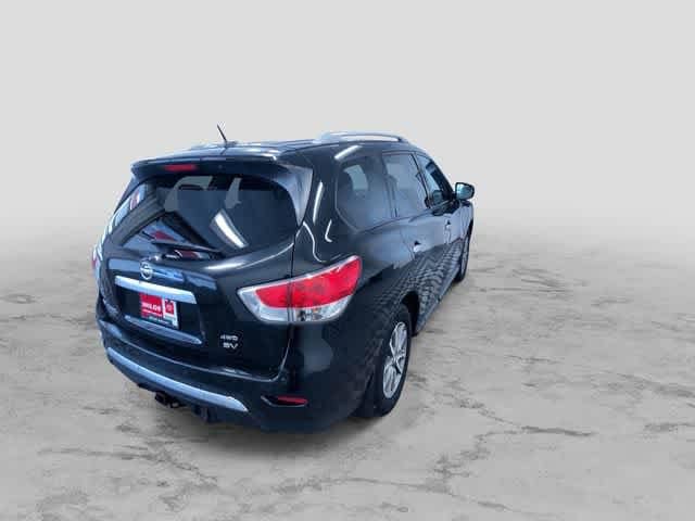 Thumbnail: 2015 Nissan Pathfinder - 10