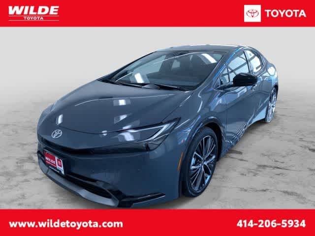 2026 Toyota Prius Limited's photo