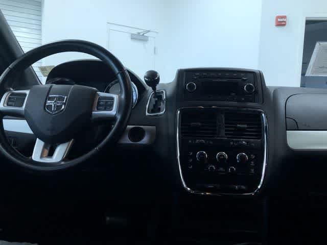 Thumbnail: 2015 Dodge Grand Caravan - 17