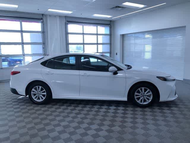 Thumbnail: 2025 Toyota Camry - 35