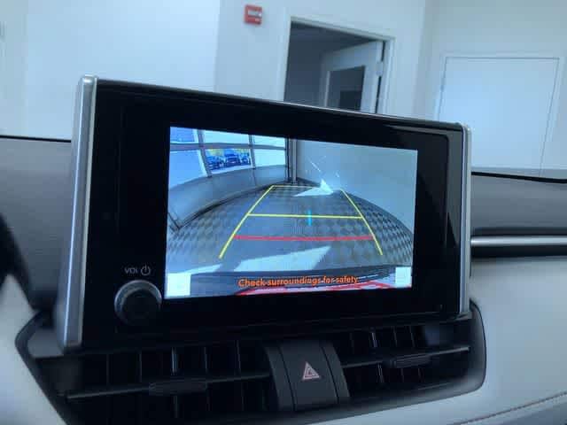 Thumbnail: 2025 Toyota RAV4 - 20