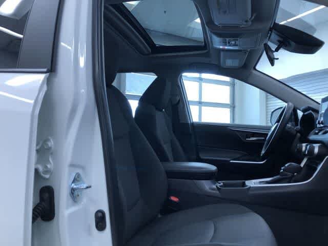 Thumbnail: 2025 Toyota RAV4 - 22