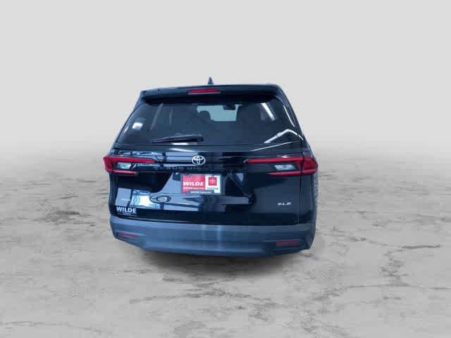 Thumbnail: 2025 Toyota Grand Highlander - 8