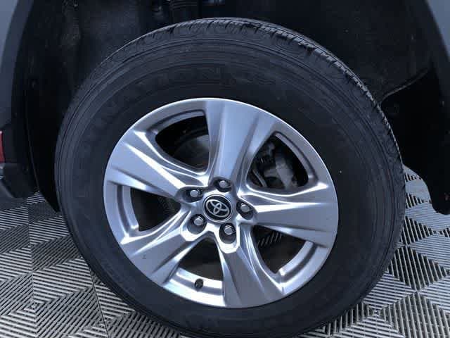 Thumbnail: 2023 Toyota RAV4 - 16