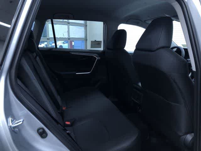 Thumbnail: 2025 Toyota RAV4 - 21