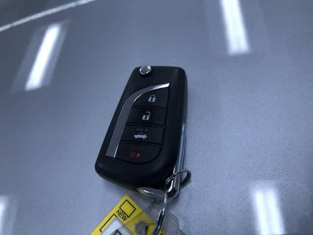 Thumbnail: 2025 Toyota Corolla - 31