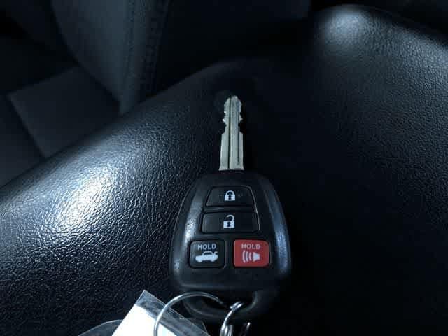 Thumbnail: 2017 Toyota Camry - 29