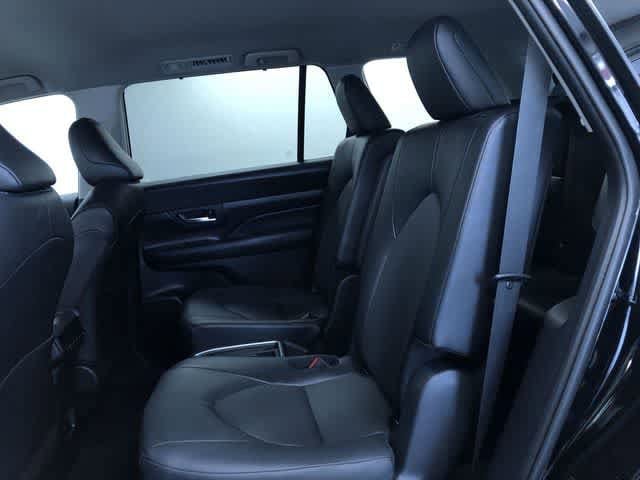 Thumbnail: 2025 Toyota Grand Highlander - 20