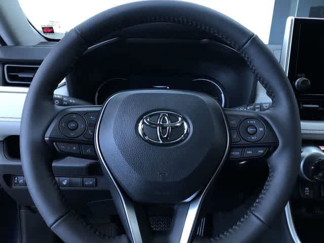 Thumbnail: 2025 Toyota RAV4 - 24