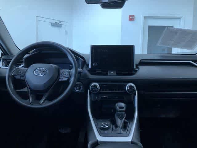 Thumbnail: 2025 Toyota RAV4 - 17