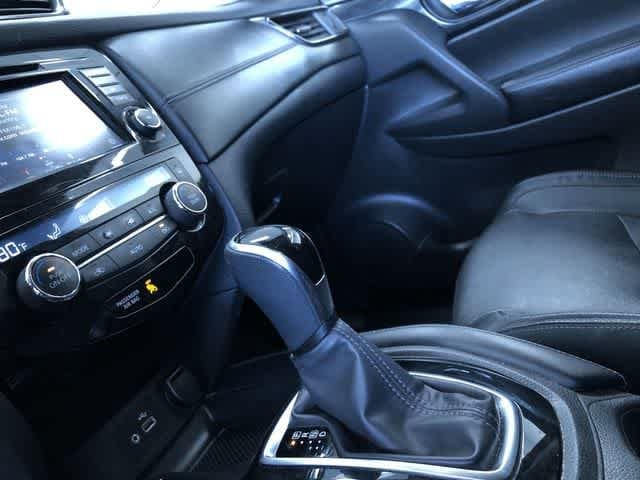 Thumbnail: 2019 Nissan Rogue - 30