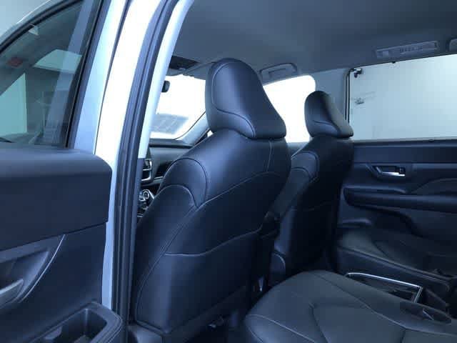 Thumbnail: 2025 Toyota Grand Highlander - 21