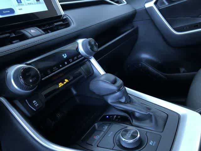 Thumbnail: 2025 Toyota RAV4 - 30