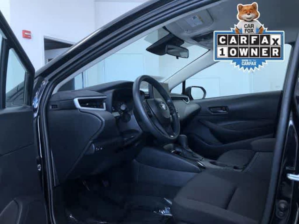 Used 2025 Toyota Corolla LE Car