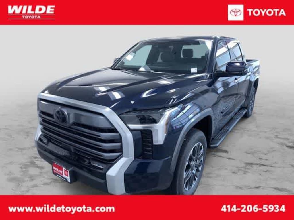 New 2026 Toyota Tundra Limited LIMITED CREWMAX 5.5