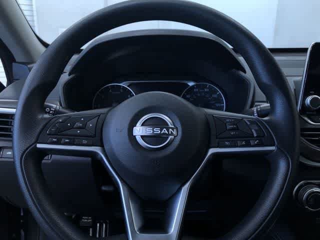 Thumbnail: 2023 Nissan Altima - 25