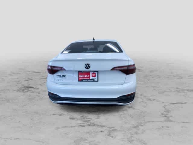 Thumbnail: 2022 Volkswagen Jetta - 8