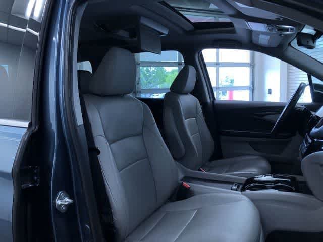 Thumbnail: 2019 Honda Pilot - 22