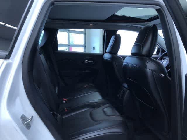 Thumbnail: 2023 Jeep Cherokee - 21