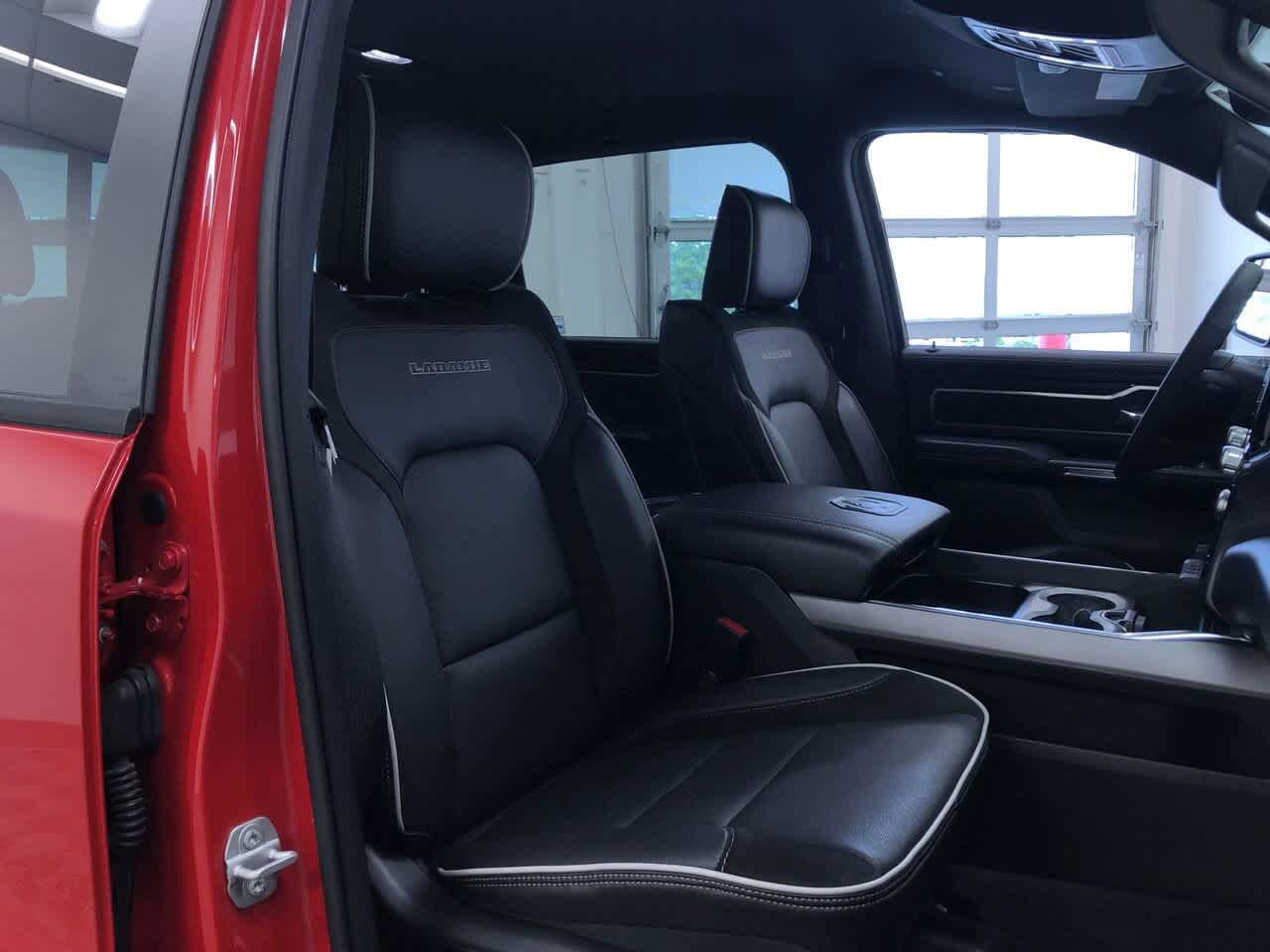 Thumbnail: 2025 RAM 1500 - 18