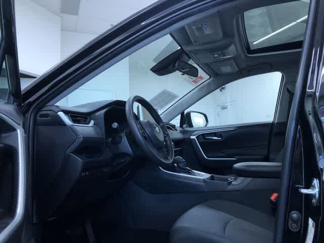 Thumbnail: 2025 Toyota RAV4 - 10