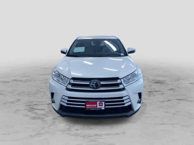 Thumbnail: 2018 Toyota Highlander - 4