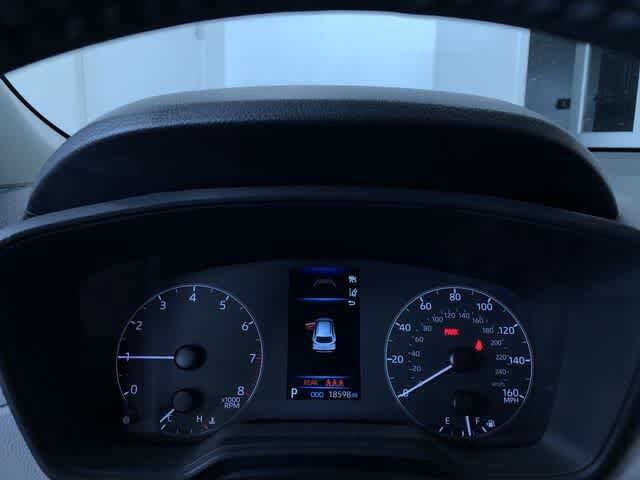 Thumbnail: 2023 Toyota Corolla Cross - 31