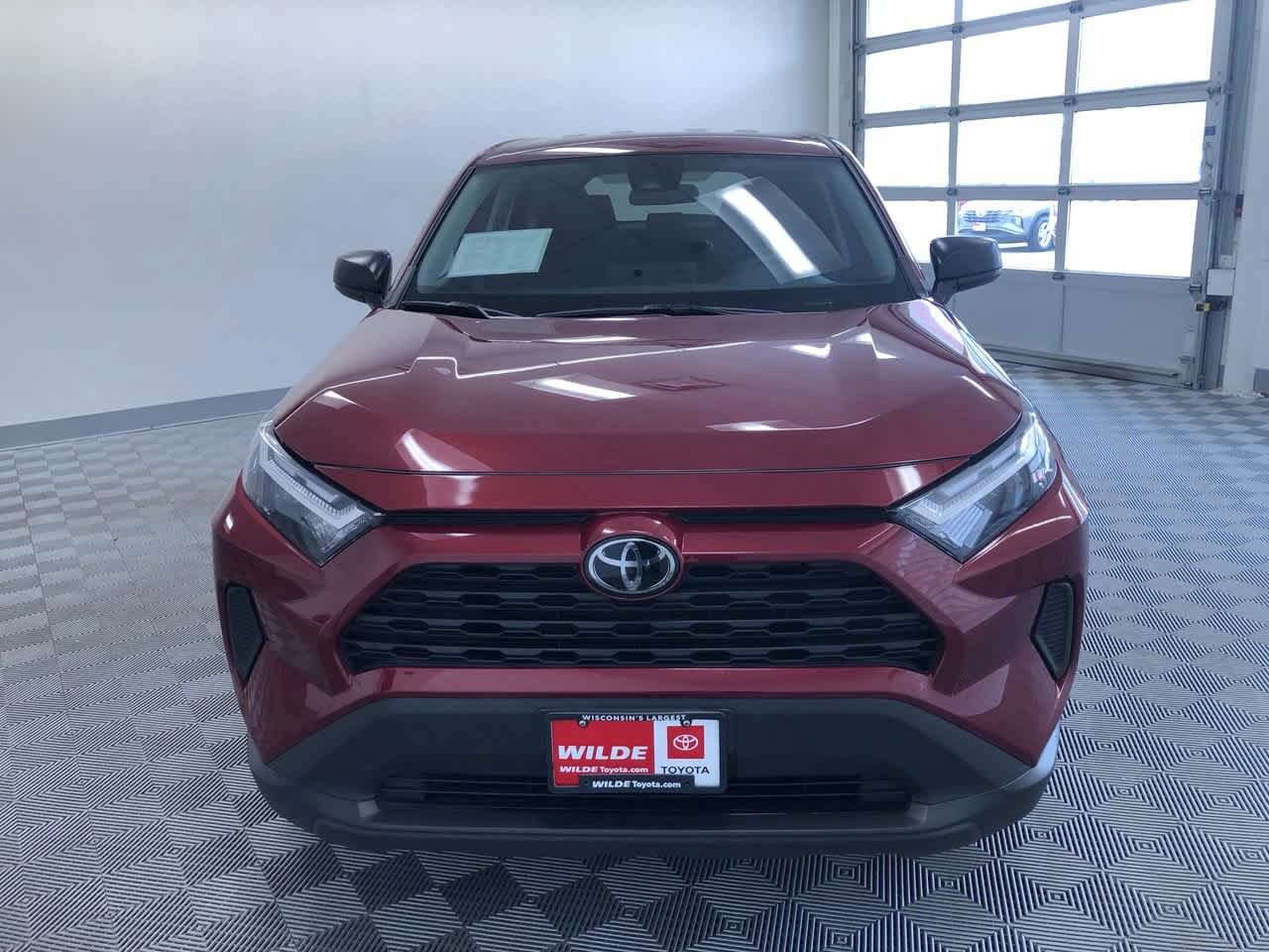 2024 Toyota RAV4 LE 14
