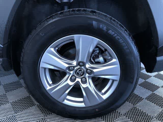 Thumbnail: 2025 Toyota RAV4 - 16