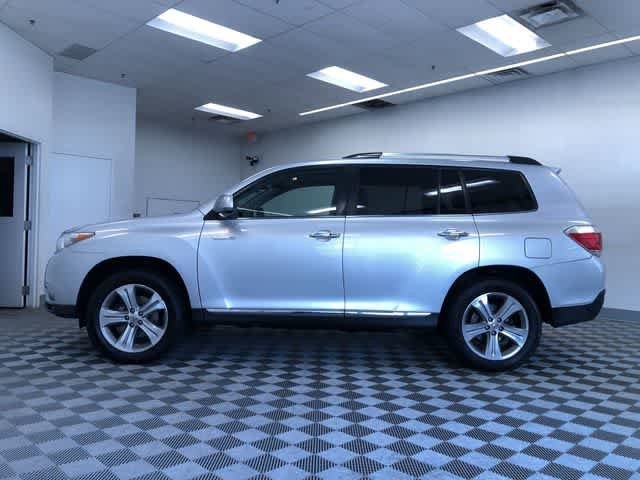 Thumbnail: 2013 Toyota Highlander - 12