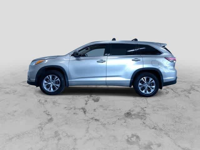 Thumbnail: 2015 Toyota Highlander - 6