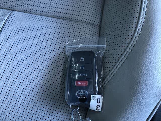 Thumbnail: 2026 Toyota Camry - 31