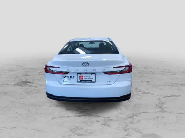 2026 Toyota Camry LE - Photo 8