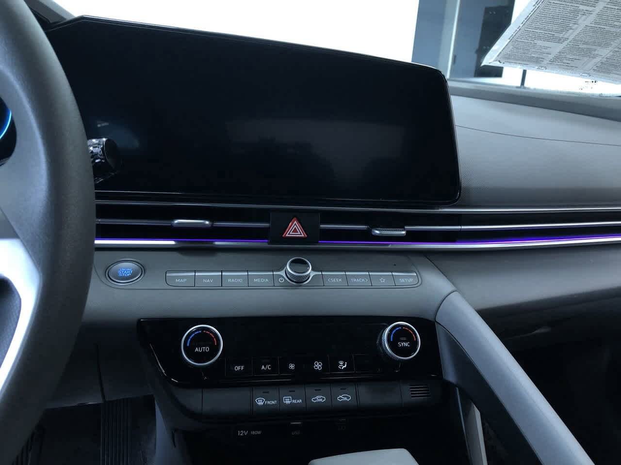 2024 Hyundai Elantra SEL 28