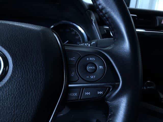 Thumbnail: 2020 Toyota Camry - 25