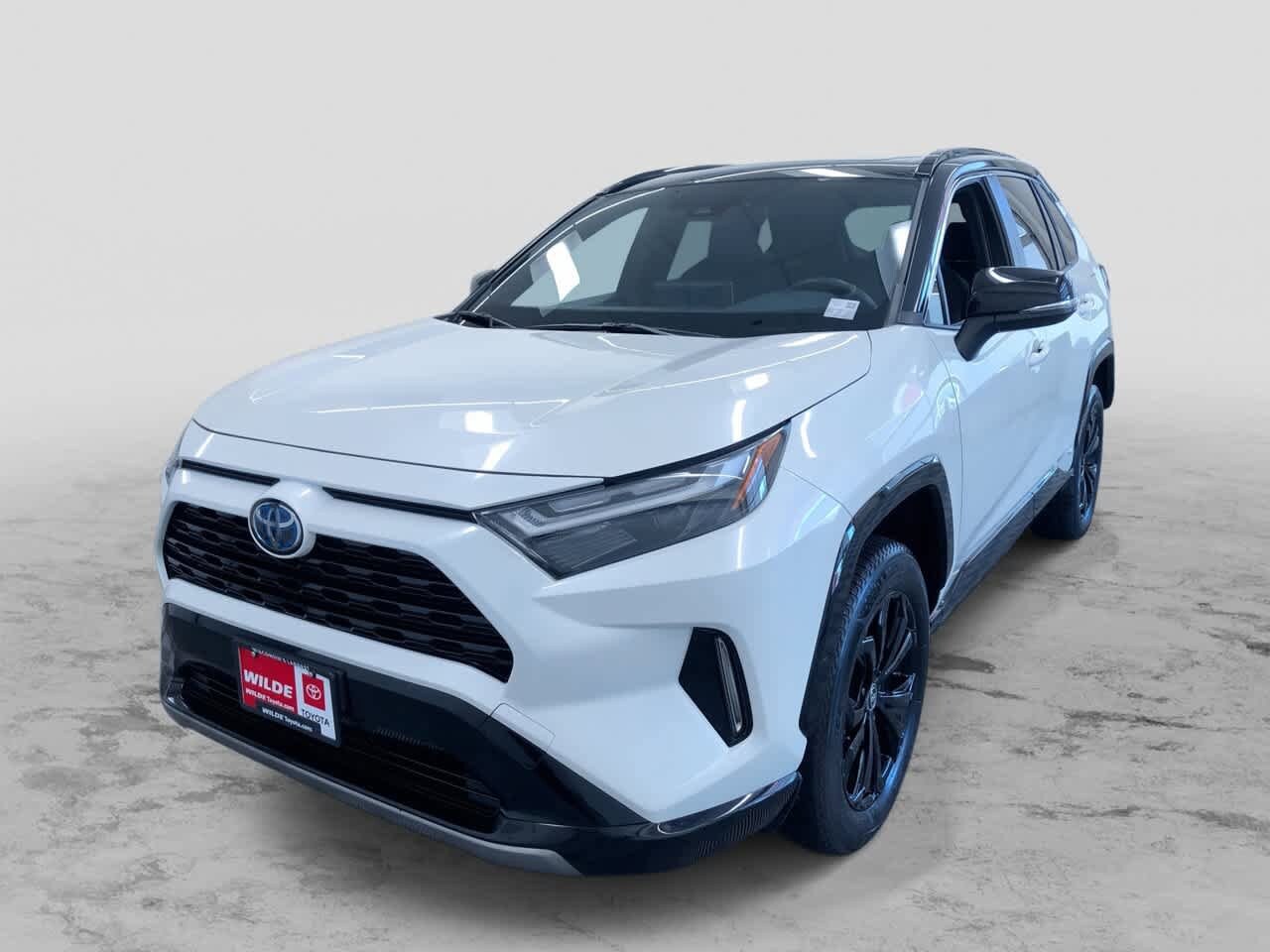Thumbnail: 2022 Toyota RAV4 - 1
