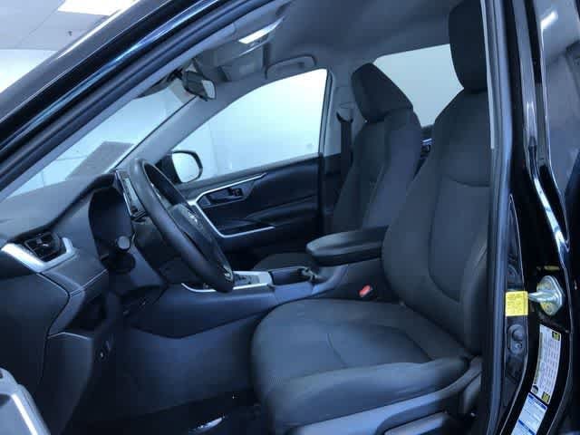 Thumbnail: 2022 Toyota RAV4 - 18