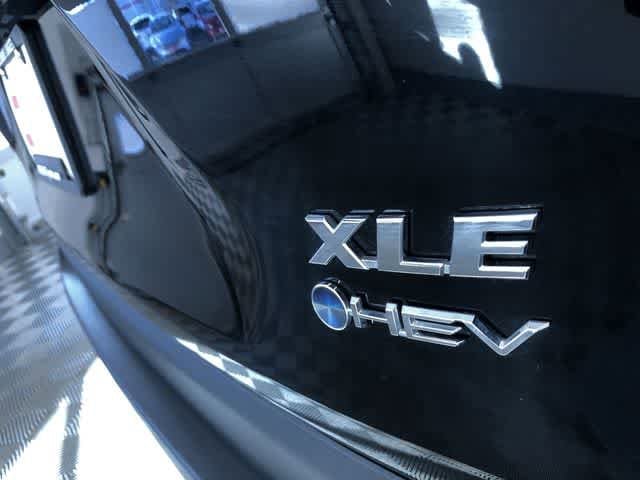 Thumbnail: 2025 Toyota RAV4 - 15