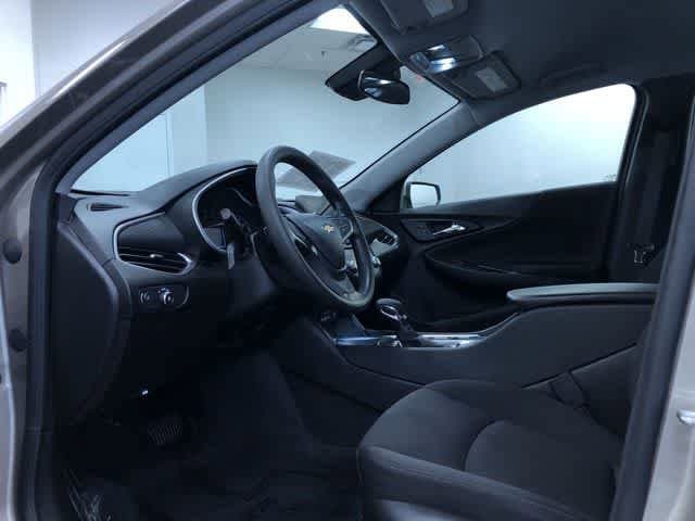 Thumbnail: 2024 Chevrolet Malibu - 11