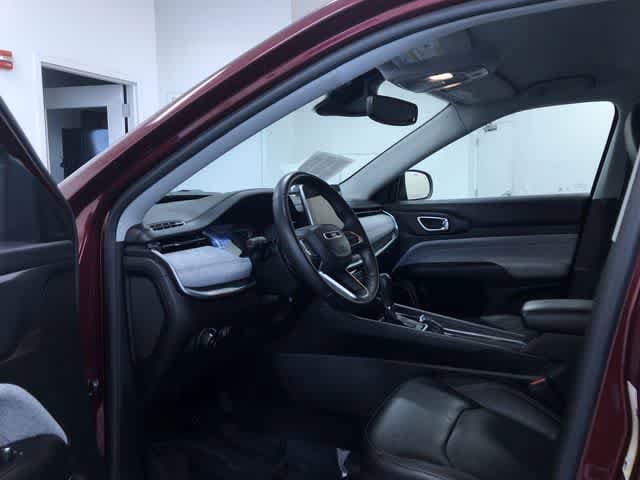 Thumbnail: 2022 Jeep Compass - 11