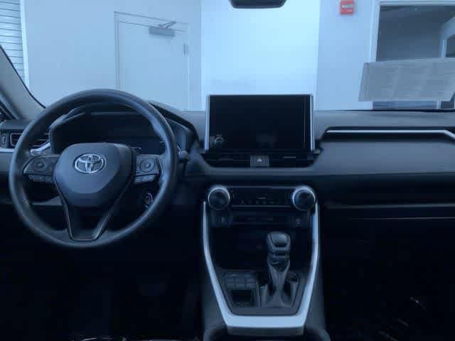 Thumbnail: 2024 Toyota RAV4 - 17