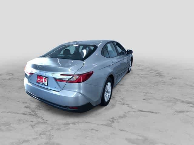 Thumbnail: 2025 Toyota Camry - 10
