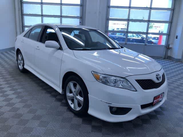 Thumbnail: 2011 Toyota Camry - 25