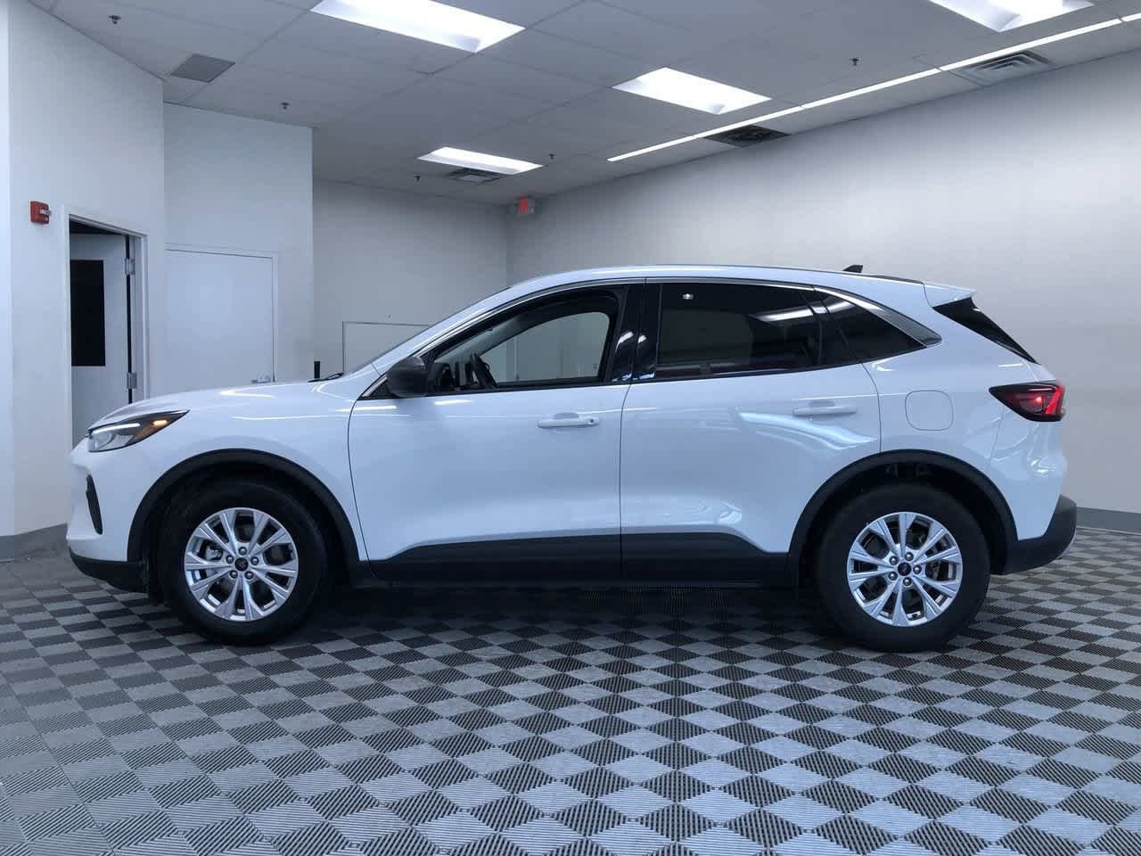 Thumbnail: 2024 Ford Escape - 11