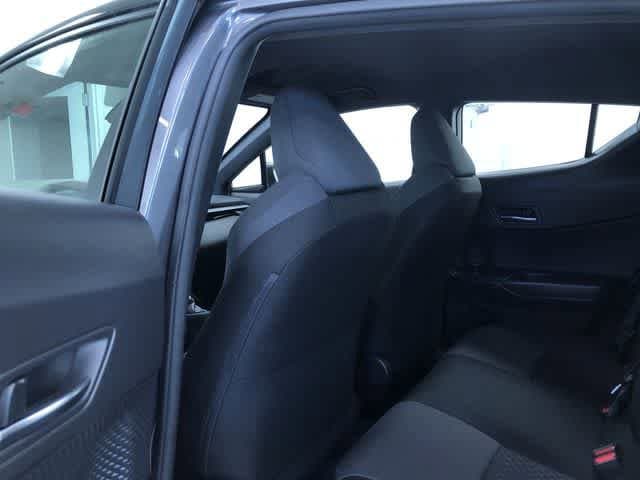 Thumbnail: 2021 Toyota C-HR - 21