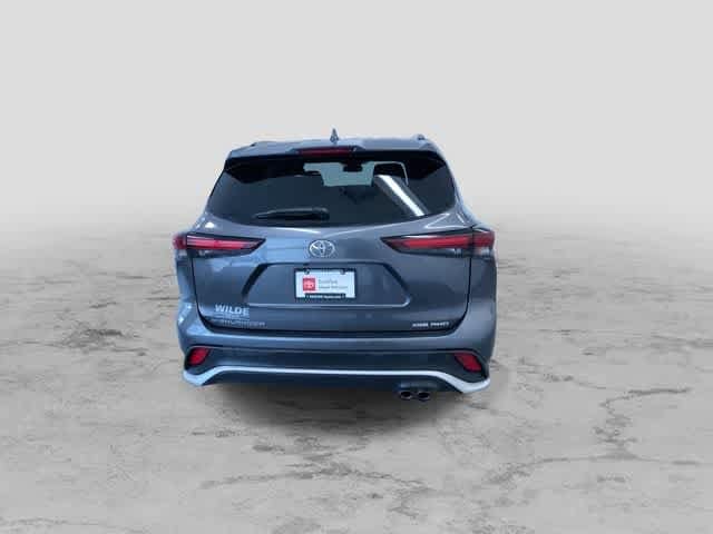 Thumbnail: 2025 Toyota Highlander - 8