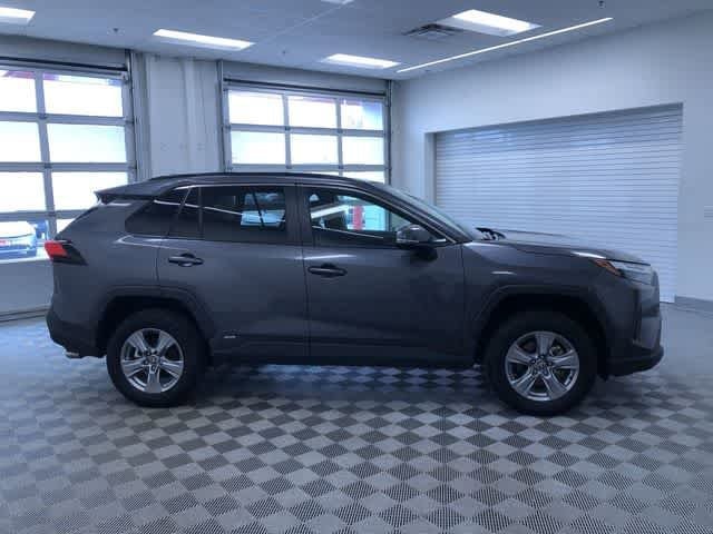 Thumbnail: 2025 Toyota RAV4 - 35