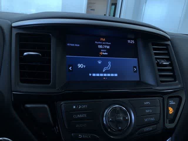 Thumbnail: 2017 Nissan Pathfinder - 29